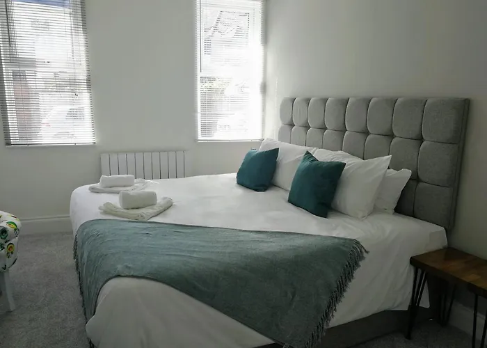 Derby Den By Cliftonvalley Apartments